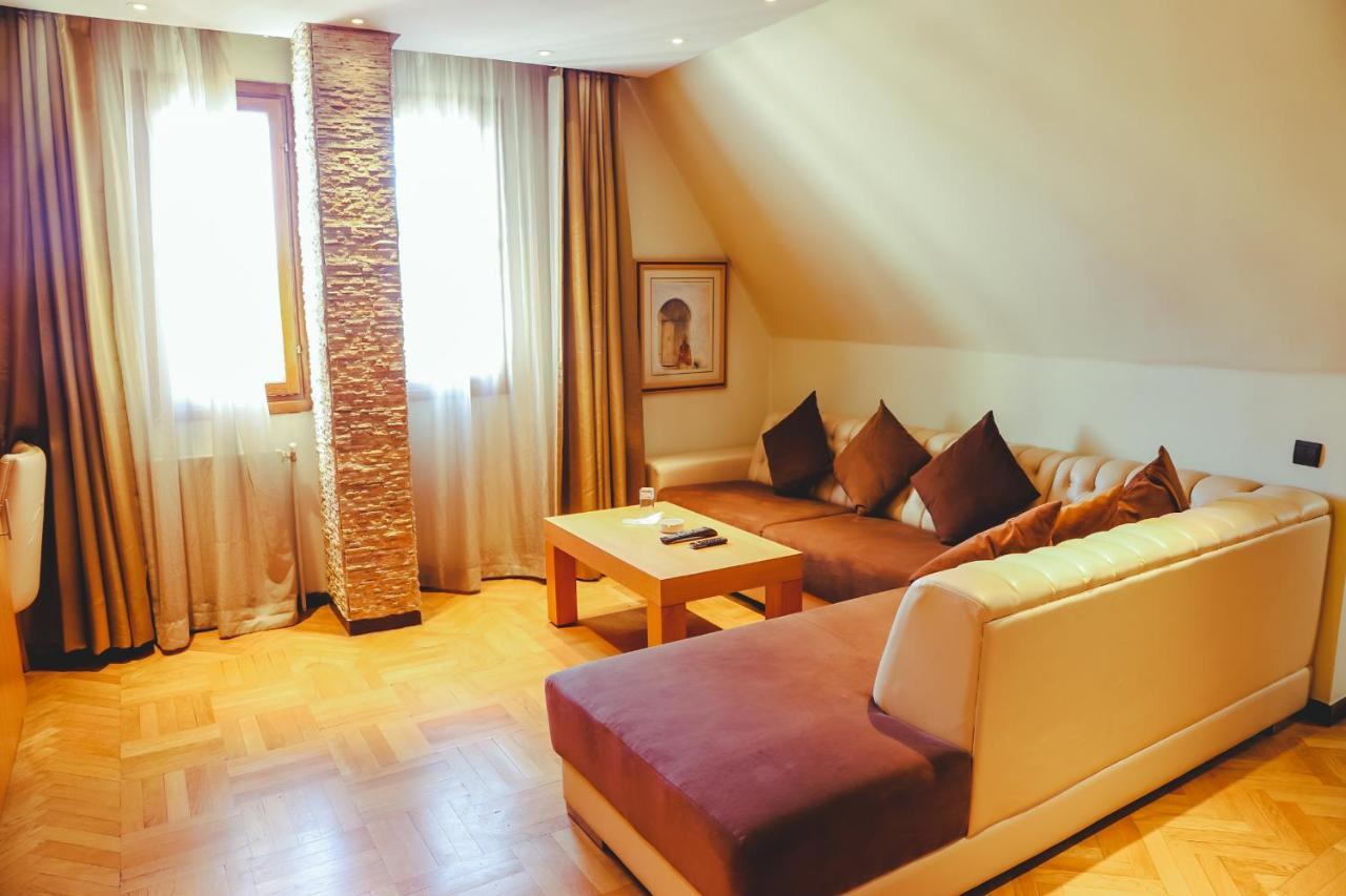 Hotel Perce Neige 이프란 외부 사진