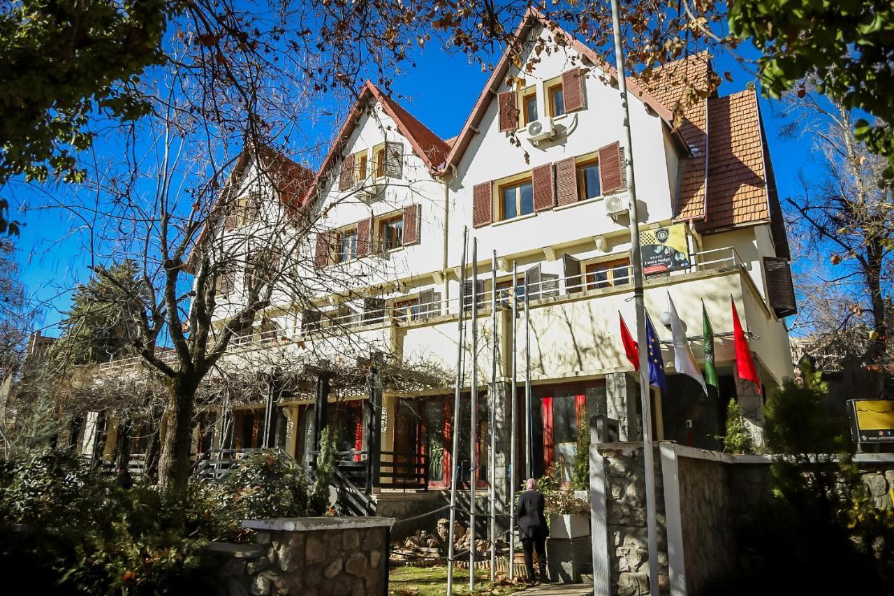 Hotel Perce Neige 이프란 외부 사진