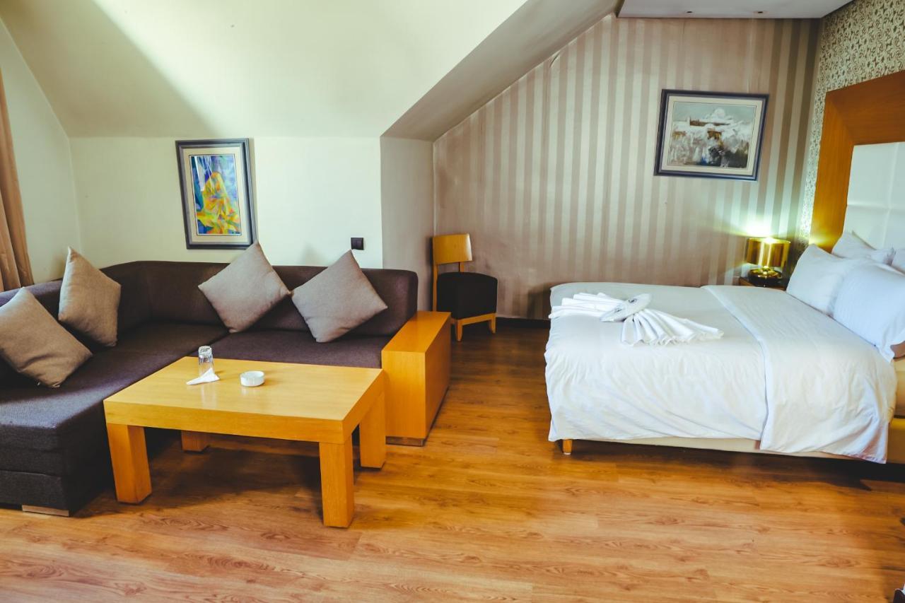 Hotel Perce Neige 이프란 외부 사진