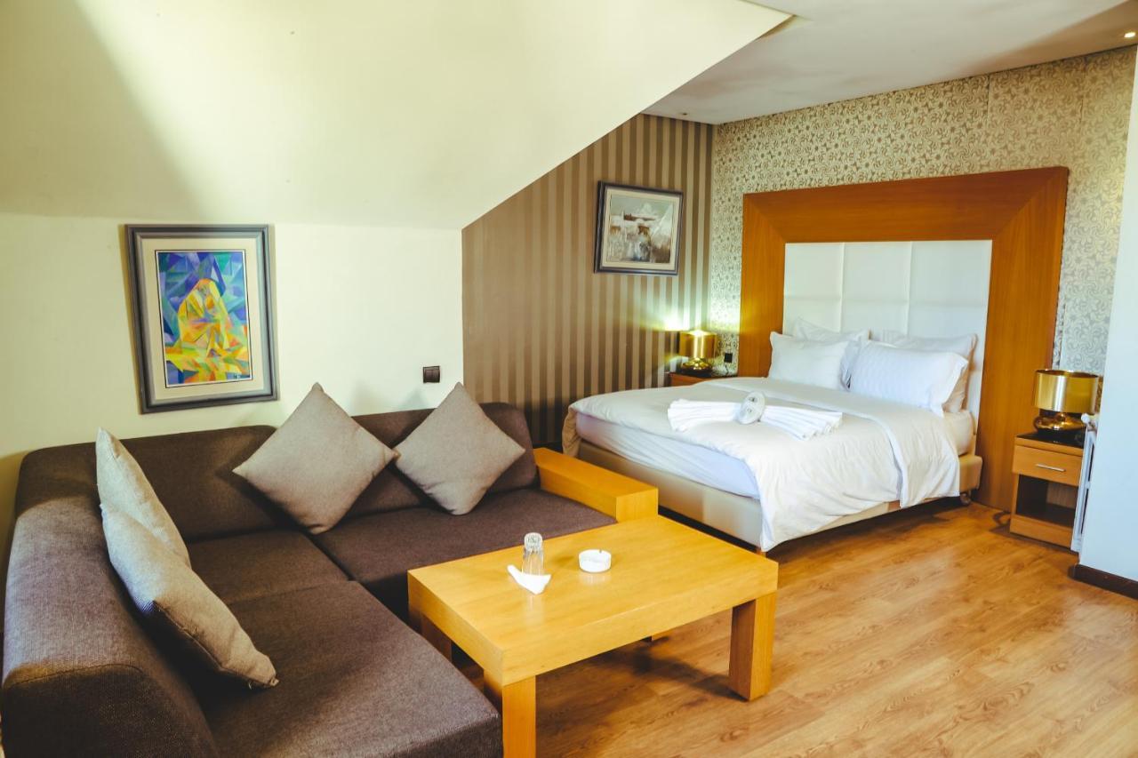 Hotel Perce Neige 이프란 외부 사진